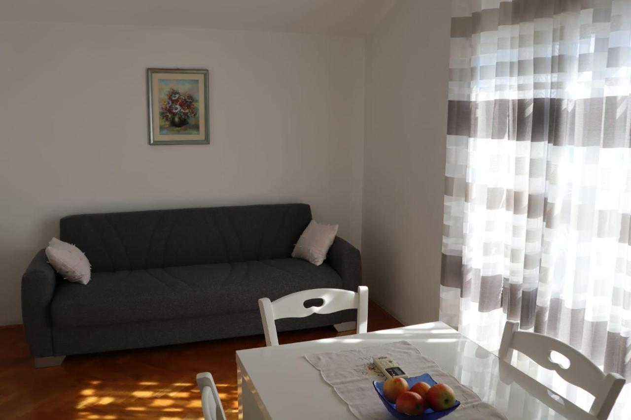 Apartments Ivanka Starigrad Paklenica Eksteriør bilde