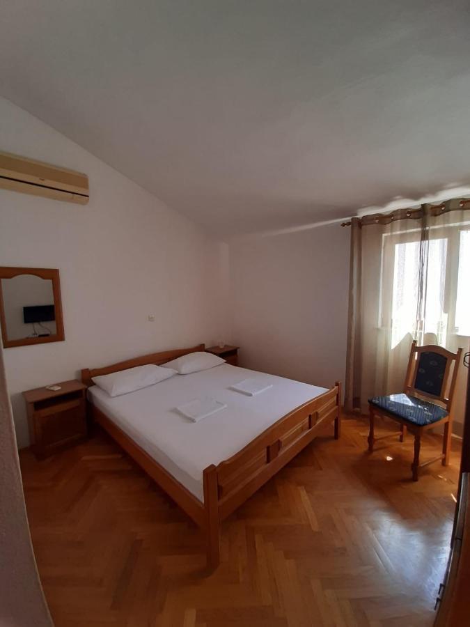 Apartments Ivanka Starigrad Paklenica Eksteriør bilde