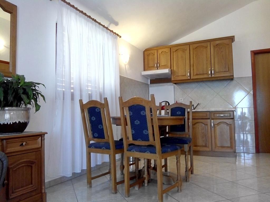 Apartments Ivanka Starigrad Paklenica Rom bilde